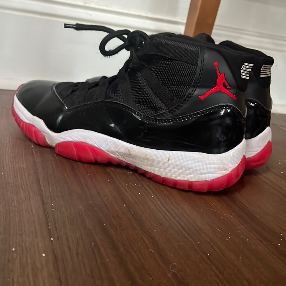 Air Jordan 11 Retro size 8.5 youth great condition minimal signs of wear